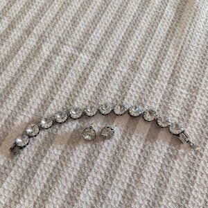 Stella and Dot Necklace and Earrings Set